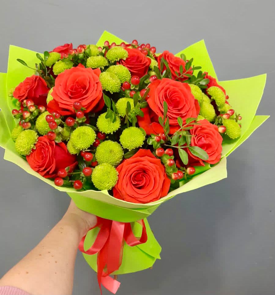 Букет цветов из: Хризантемы и Розы в Трудобеликовский