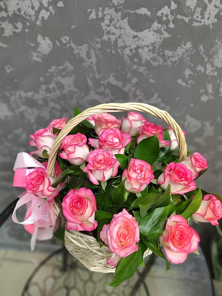 Цветочная композиция из Розы в корзине в Трудобеликовский