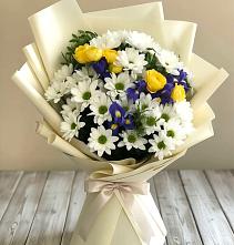 Букет цветов из:  Ирисы, Хризантемы и Розы #REPLACE_PRED# Трудобеликовский