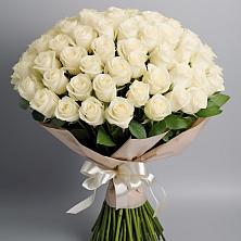 Букет 101 беля роза Белоснежка в Трудобеликовский