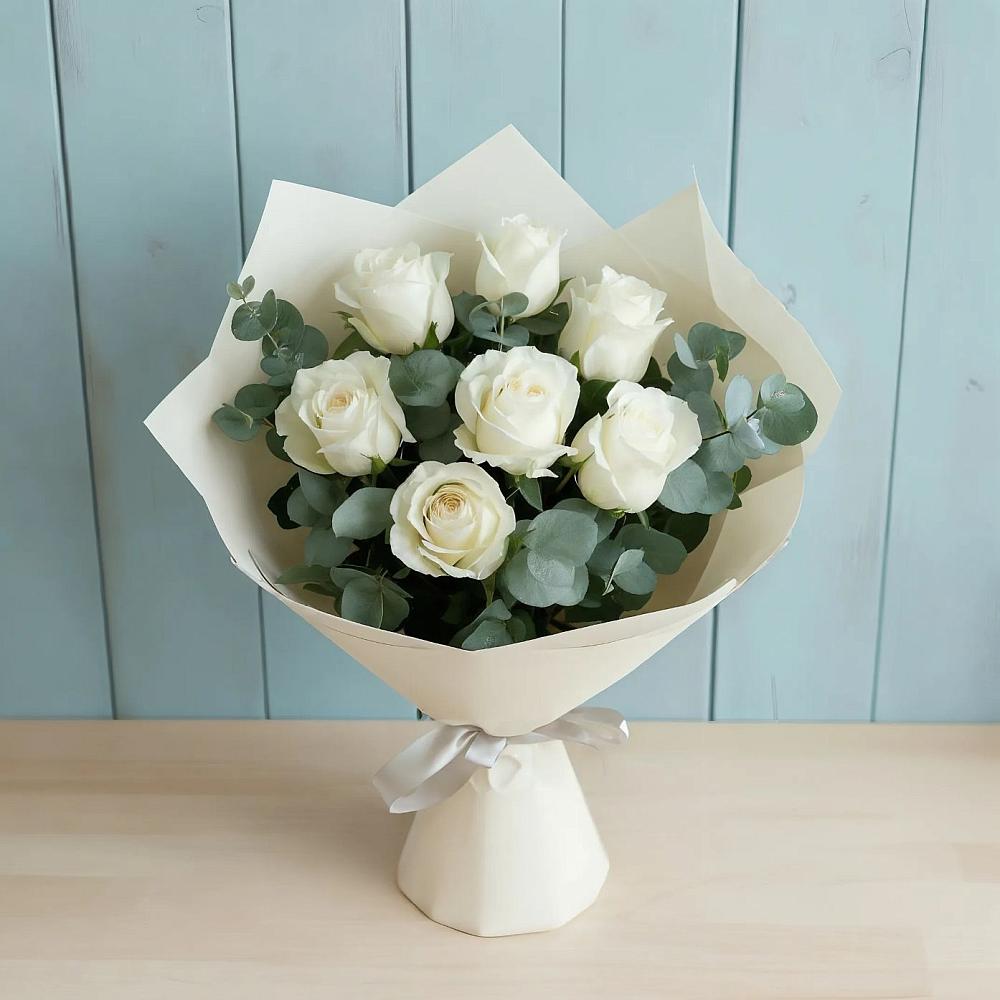 Букет Белые розы в Эвкалипте в Трудобеликовский