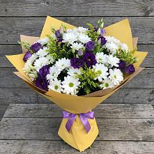 Букет цветов из:  Ирисы, Хризантемы и Ромашки в Трудобеликовский