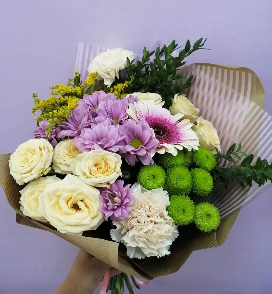 Букет цветов из: Хризантемы, Розы, Гвоздики и Герберы в Трудобеликовский