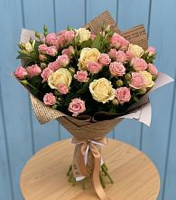 Букет цветов из:  Розы в Трудобеликовский